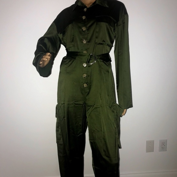 jumpsuit - Picture 1 of 3